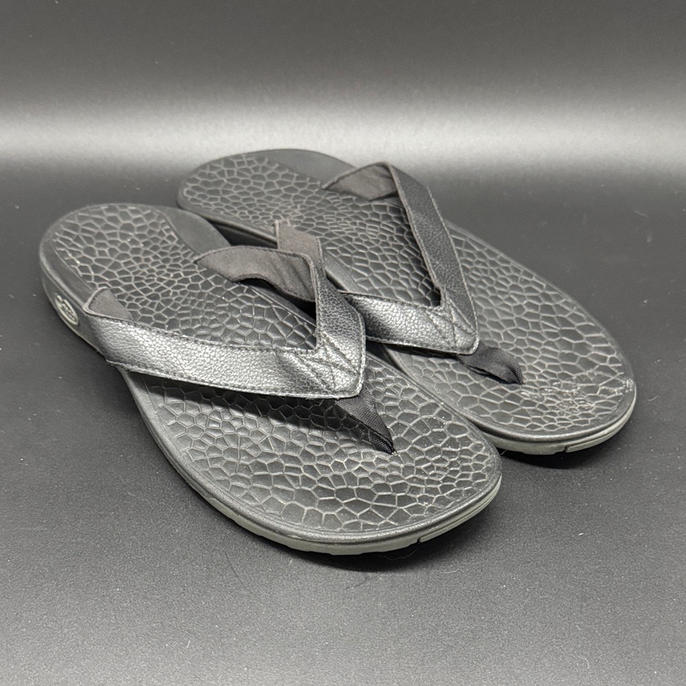 Chaco Black Classic Flip Flops Sz 8